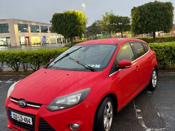 Ford Focus Hatchback, Diesel, 2013, Red