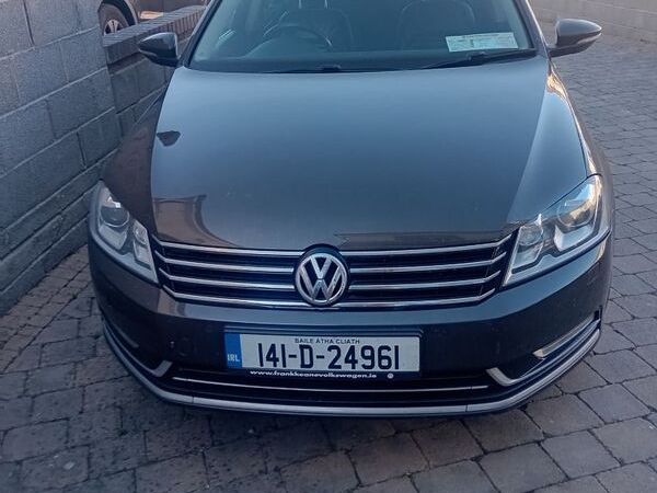 Volkswagen Passat Saloon, Diesel, 2014, Brown