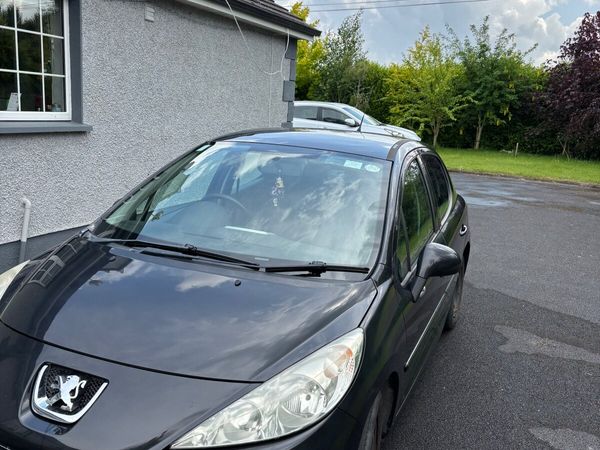 Peugeot 207 Hatchback, Diesel, 2012, Black