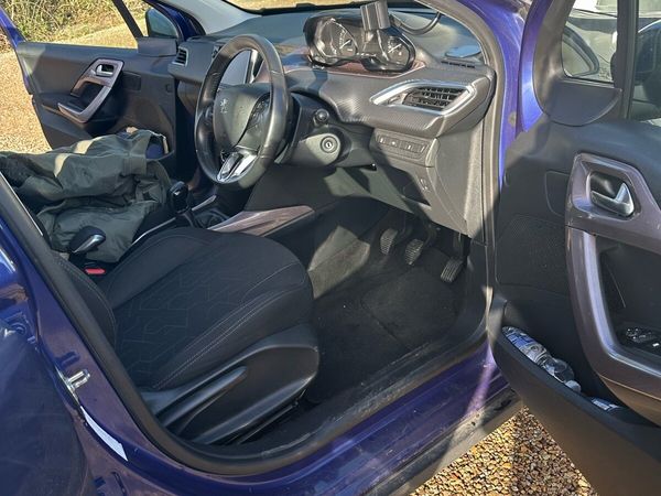 Peugeot 2008 SUV, Petrol, 2015, Blue