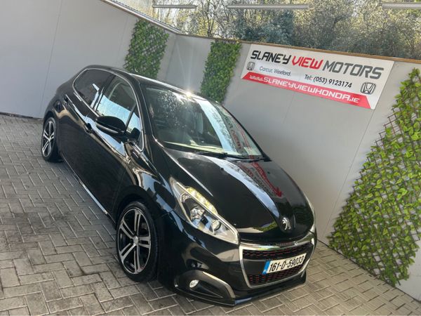 Peugeot 208 Hatchback, Petrol, 2016, Black