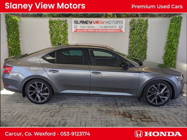 Skoda Superb Hatchback, Diesel, 2023, Grey