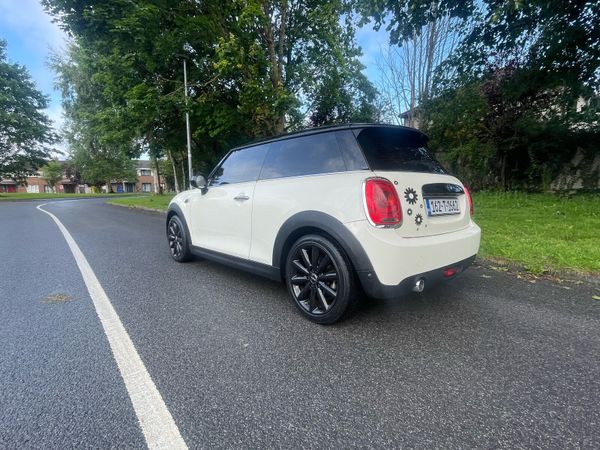 Mini Cooper Hatchback, Diesel, 2016, White