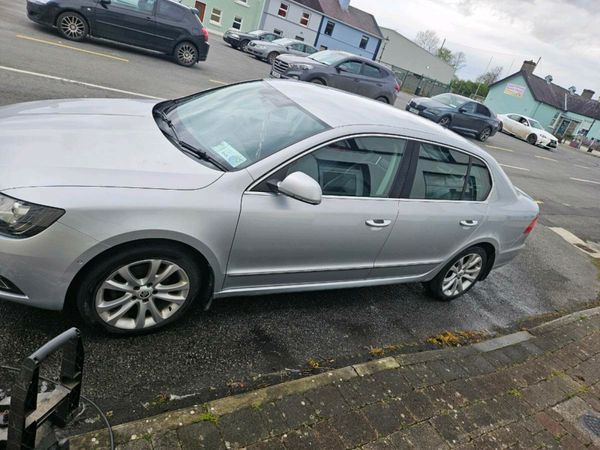 Skoda Superb Saloon, Diesel, 2014, Silver