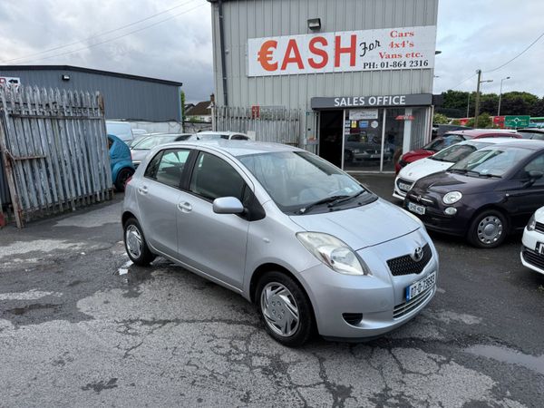 Toyota Yaris Hatchback, Petrol, 2007, Silver