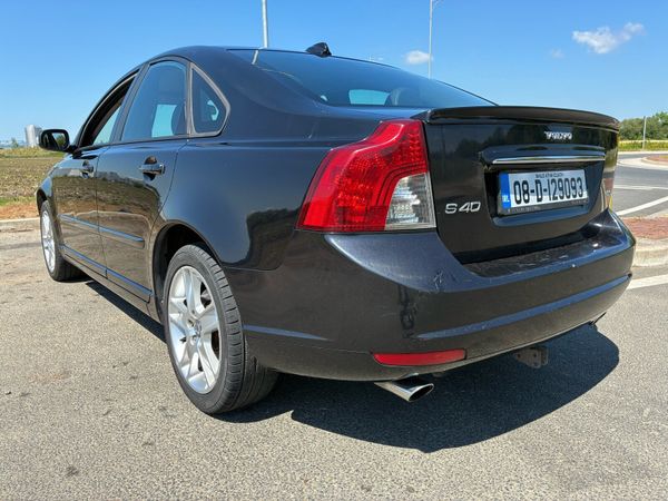 Volvo S40 Saloon, Diesel, 2008, Black