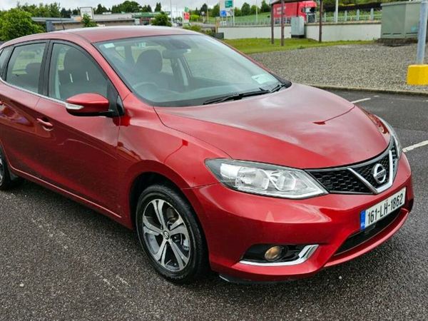 Nissan Pulsar Hatchback, Petrol, 2016, Red