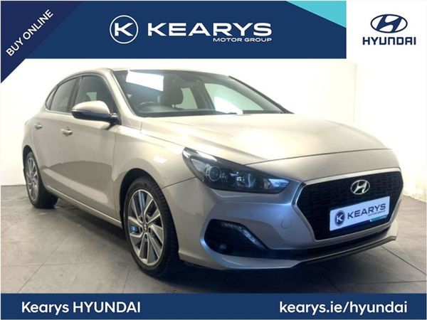 Hyundai i30 Hatchback, Petrol, 2019, Gold