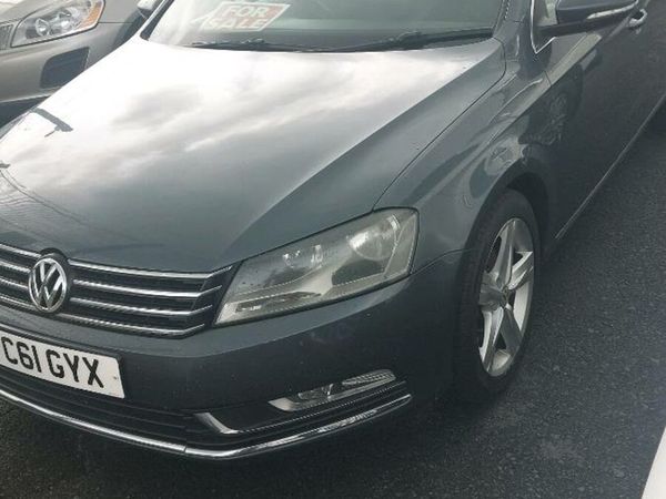 Volkswagen Passat Saloon, Diesel, 2011, Grey