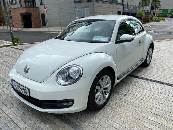 Volkswagen Beetle Hatchback, Petrol, 2015, White