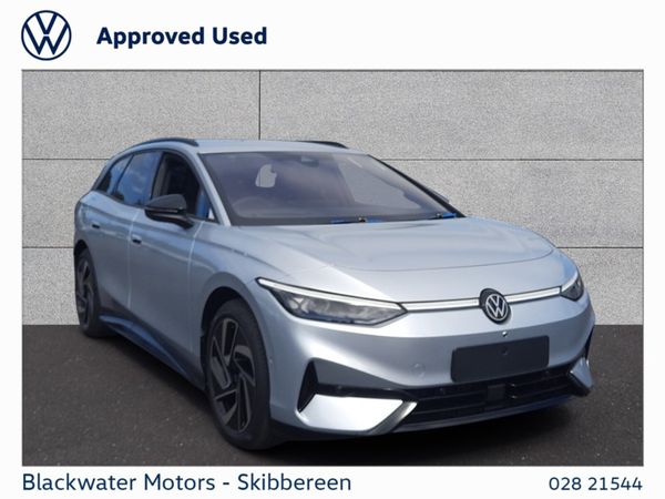 Volkswagen ID.7 Estate, Electric, 2025, Silver