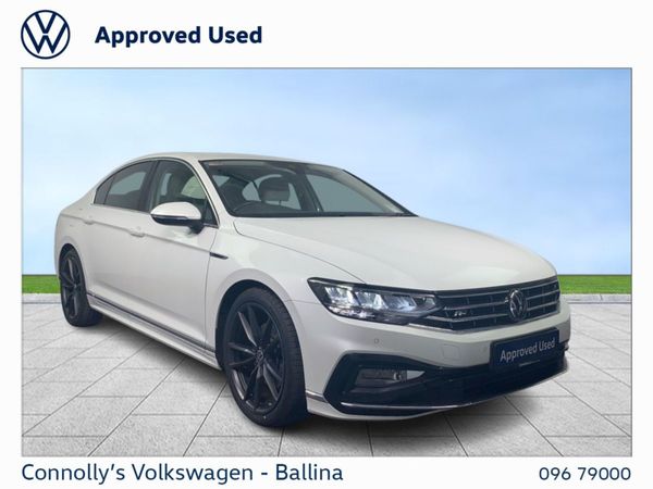 Volkswagen Passat Saloon, Diesel, 2022, White