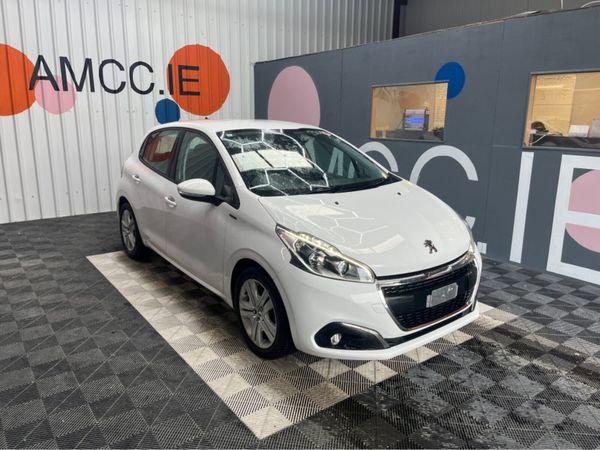 Peugeot 208 Hatchback, Petrol, 2019, White