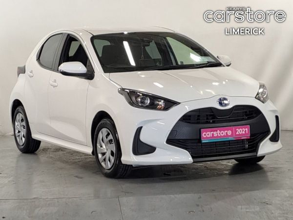 Toyota Yaris Hatchback, Petrol Hybrid, 2021, White