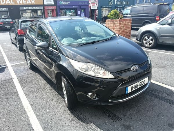 Ford Fiesta Hatchback, Diesel, 2011, Black