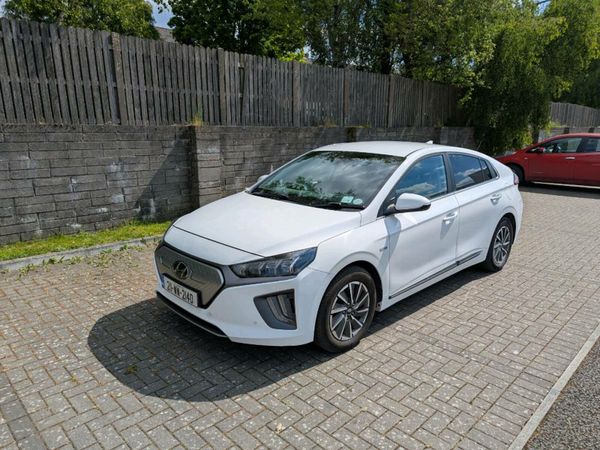 Hyundai IONIQ Hatchback, Electric, 2021, White