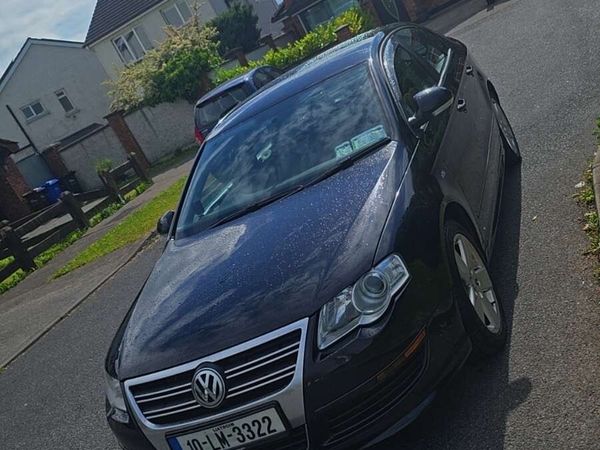 Volkswagen Passat Saloon, Diesel, 2010, Black