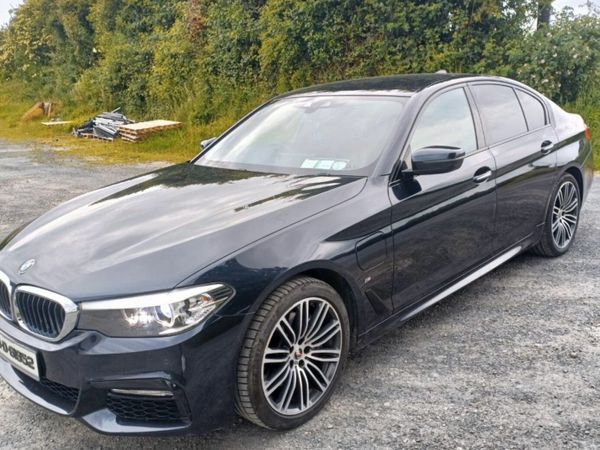 BMW 5-Series Saloon, Petrol Plug-in Hybrid, 2017, Black