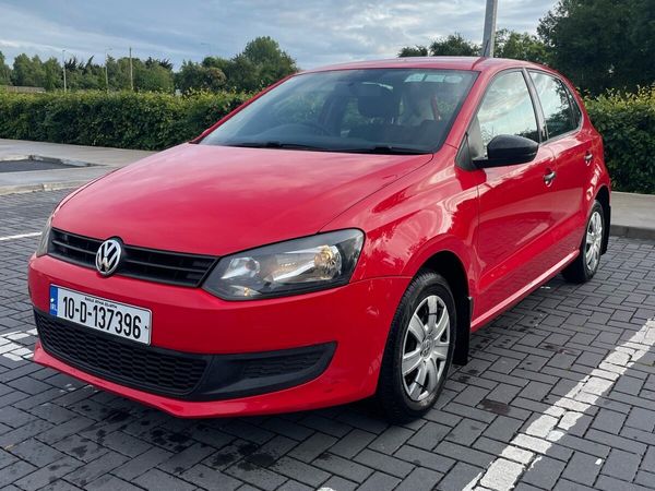 Volkswagen Polo Hatchback, Petrol, 2010, Red