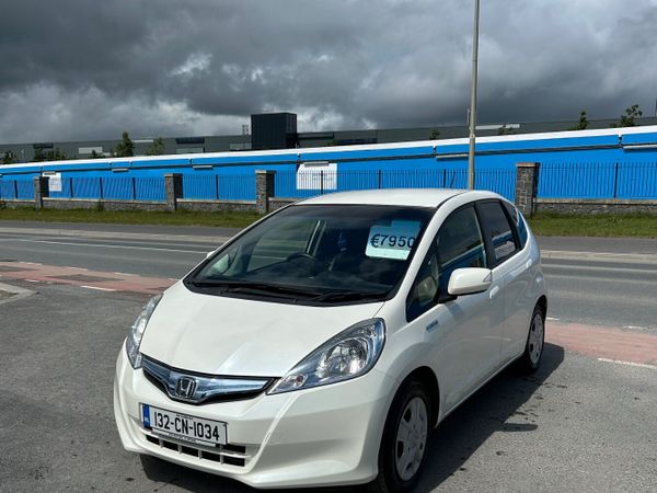 Honda Fit Hatchback, Petrol Hybrid, 2013, White