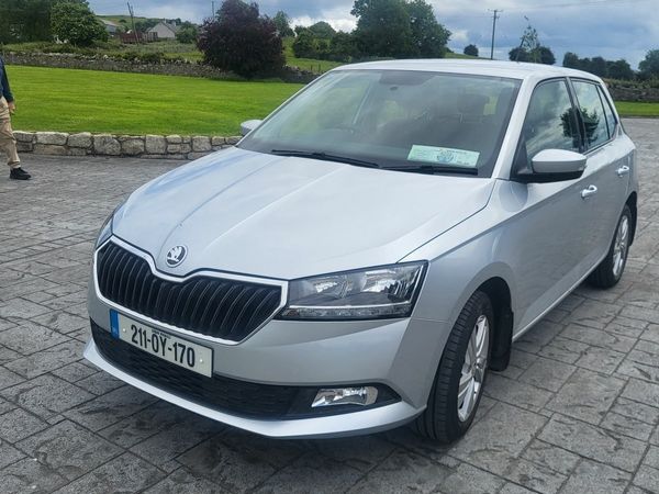 Skoda Fabia Hatchback, Petrol, 2021, Grey