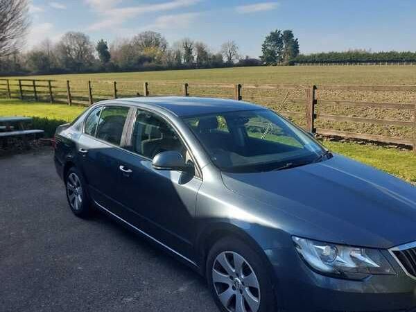Skoda Superb Hatchback, Diesel, 2014, Grey