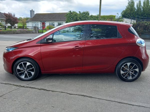 Renault Zoe Hatchback, Electric, 2018, Red