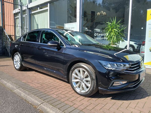Volkswagen Passat Saloon, Diesel, 2021, Black