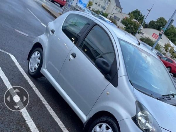 Toyota Aygo Hatchback, Petrol, 2010, Silver