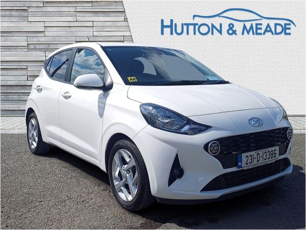 Hyundai i10 Hatchback, Petrol, 2023, White