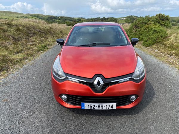 Renault Clio Hatchback, Diesel, 2015, Red
