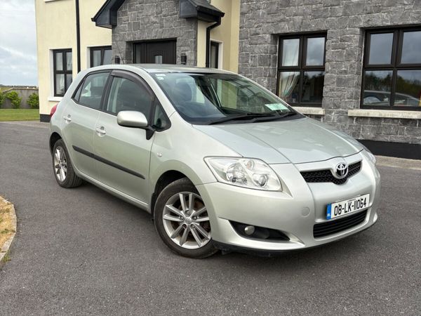 Toyota Auris Hatchback, Diesel, 2008, Silver