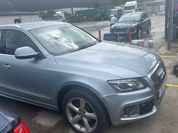 Audi Q5 SUV, Diesel, 2010, Silver