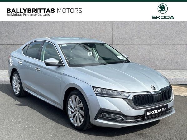 Skoda Octavia Saloon, Diesel, 2023, Grey