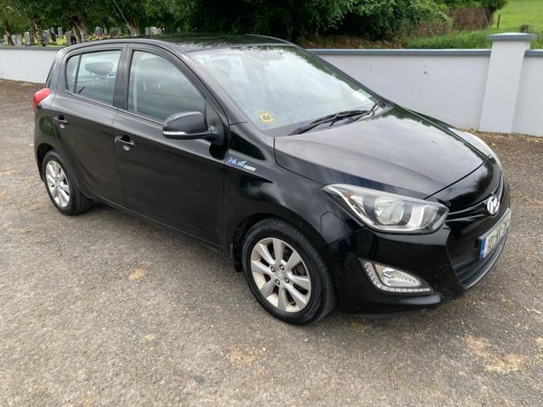Hyundai i20 Hatchback, Diesel, 2013, Black