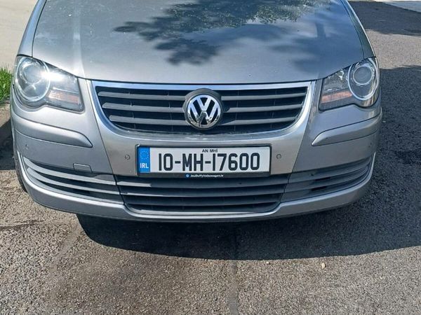 Volkswagen Touran MPV, Diesel, 2010, Grey