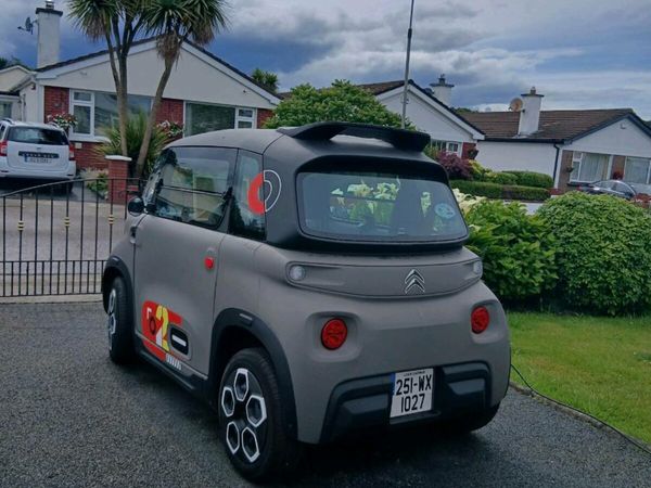 Citroen e-C4 X Quadricycle, Electric, 2025, Brown