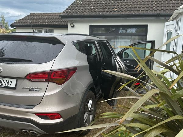 Hyundai Santa Fe SUV, Diesel, 2017, Grey
