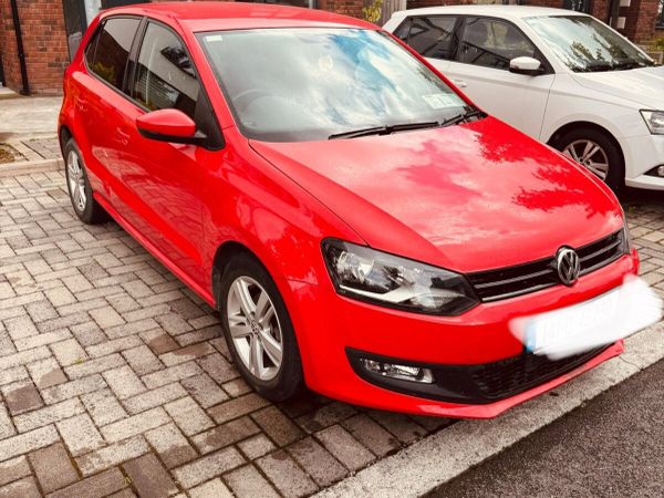 Volkswagen Polo Hatchback, Petrol, 2014, Red