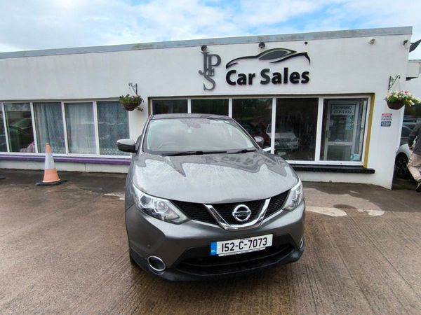 Nissan Qashqai Hatchback, Diesel, 2015, Grey