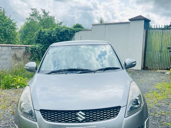 Suzuki Swift Hatchback, Petrol, 2013, Silver