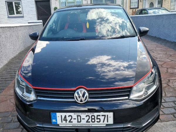 Volkswagen Polo Hatchback, Petrol, 2014, Black