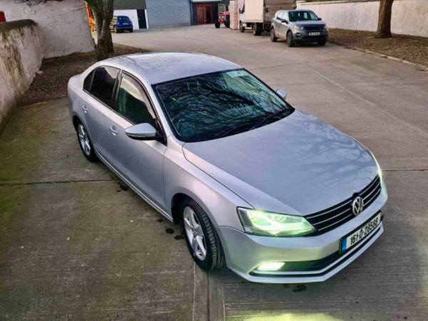 Volkswagen Jetta Saloon, Diesel, 2016, Silver