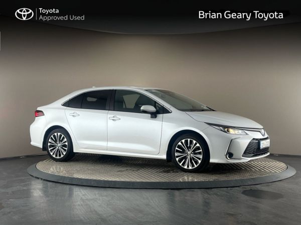 Toyota Corolla Saloon, Petrol Hybrid, 2023, White