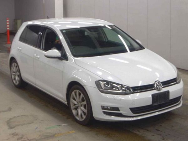 Volkswagen Golf Hatchback, Petrol, 2014, White