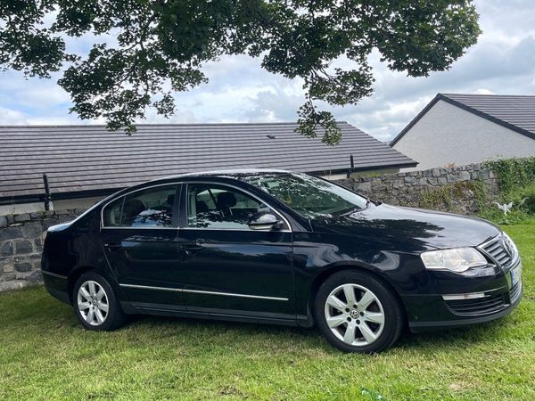 Volkswagen Passat Saloon, Petrol, 2007, Black