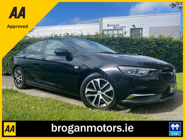 Vauxhall Insignia Hatchback, Diesel, 2020, Black