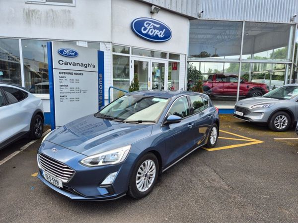 Ford Focus Hatchback, Petrol, 2019, Blue