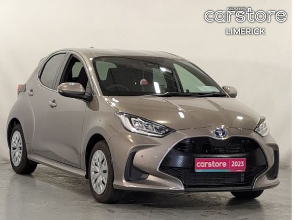 Toyota Yaris Hatchback, Petrol Hybrid, 2023, Grey