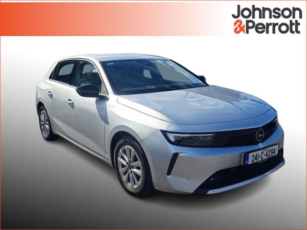 Opel Astra Hatchback, Petrol, 2024, Silver